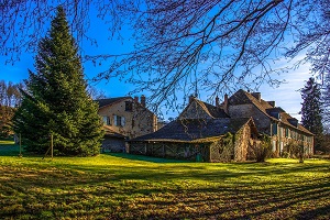 Acheter un ancien corps de ferme en Haute Loire